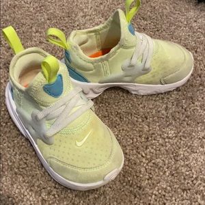 Nike highlighter yellow toddler 7